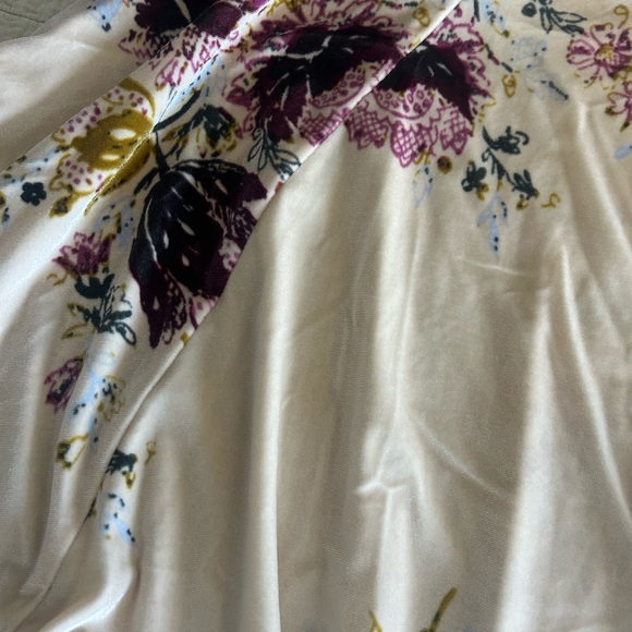 Intimately Free People Body Slouchy Velvet Oversized Ivory Floral Bodysuit Small - Picture 6 of 13